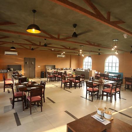 Dariāwad Chandan Kasturi Resort מראה חיצוני תמונה