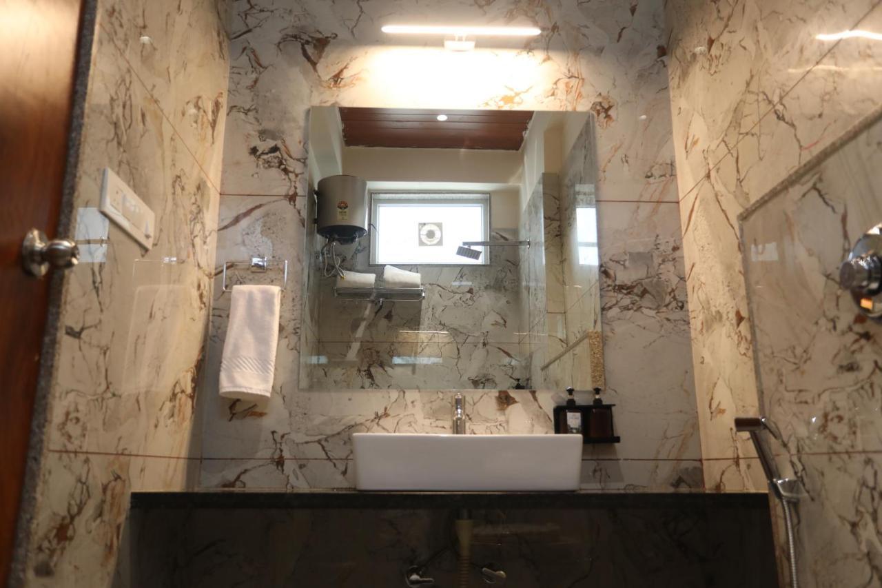 Dariāwad Chandan Kasturi Resort מראה חיצוני תמונה